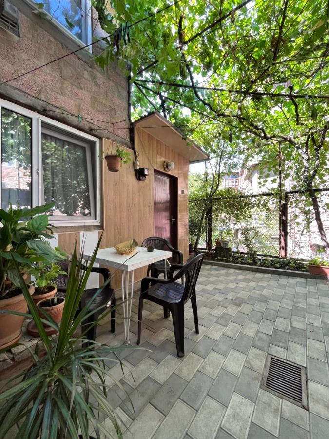 Cortile Apartamento Tbilisi Exterior foto