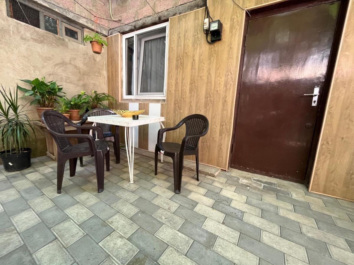 Cortile Apartamento Tbilisi Exterior foto