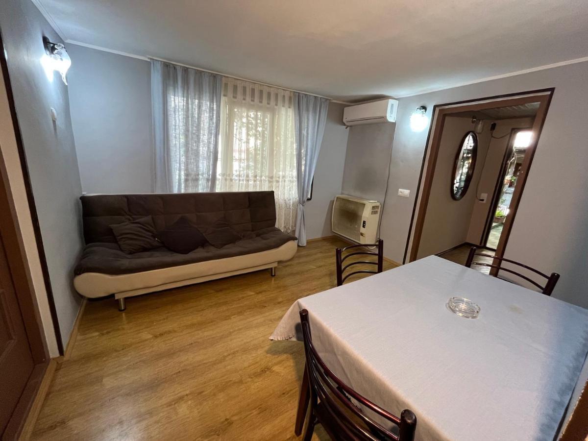 Cortile Apartamento Tbilisi Exterior foto